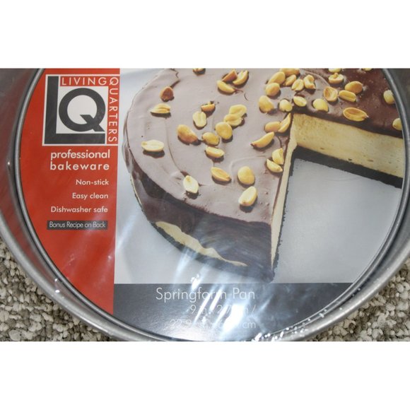 Living Quarters Springform Pan - NEW - Picture 3 of 4